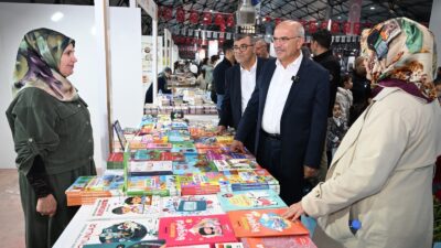 Malatya Büyükşehir Belediye Başkanı Sami Er, 12. Malatya Kitap Fuarı’nı