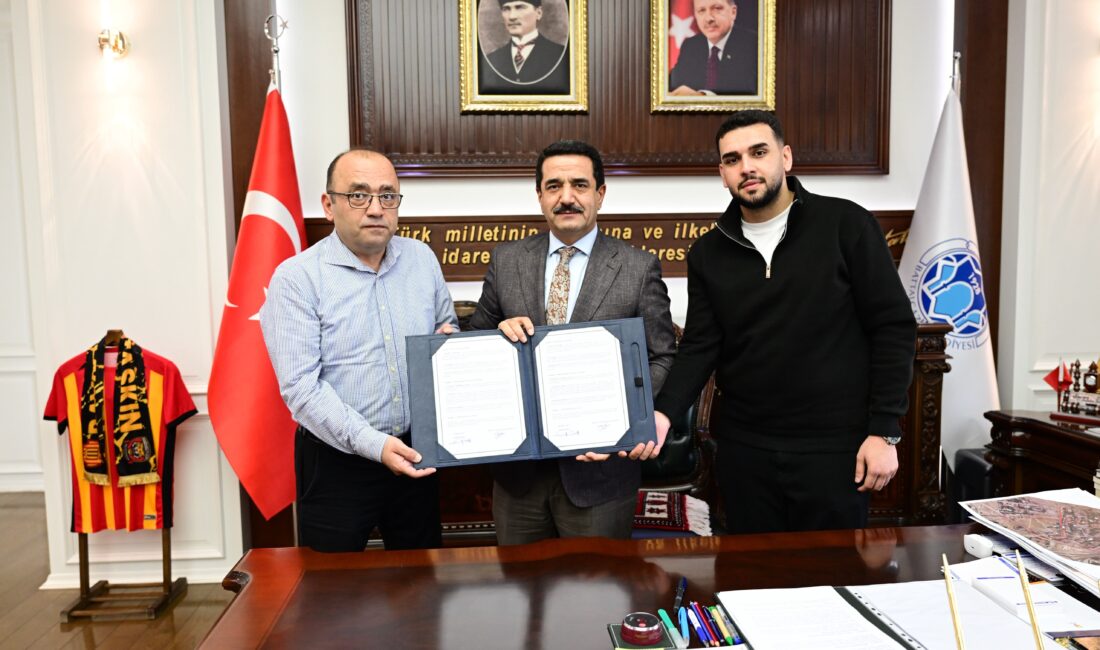 Malatya’nın Battalgazi ilçesinde dört taziye evi hizmete açılırken, beş taziye