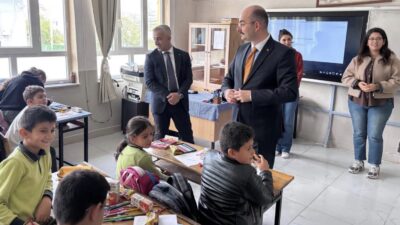 Malatya’nın Doğanşehir ilçesinde Kaymakam Ahmet Fatih Sungur, Savaklı İlkokulu ve
