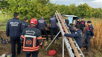 Malatya’da yaklaşık 25-30 metre derinliğindeki kuyuya düşen 21 yaşındaki genç