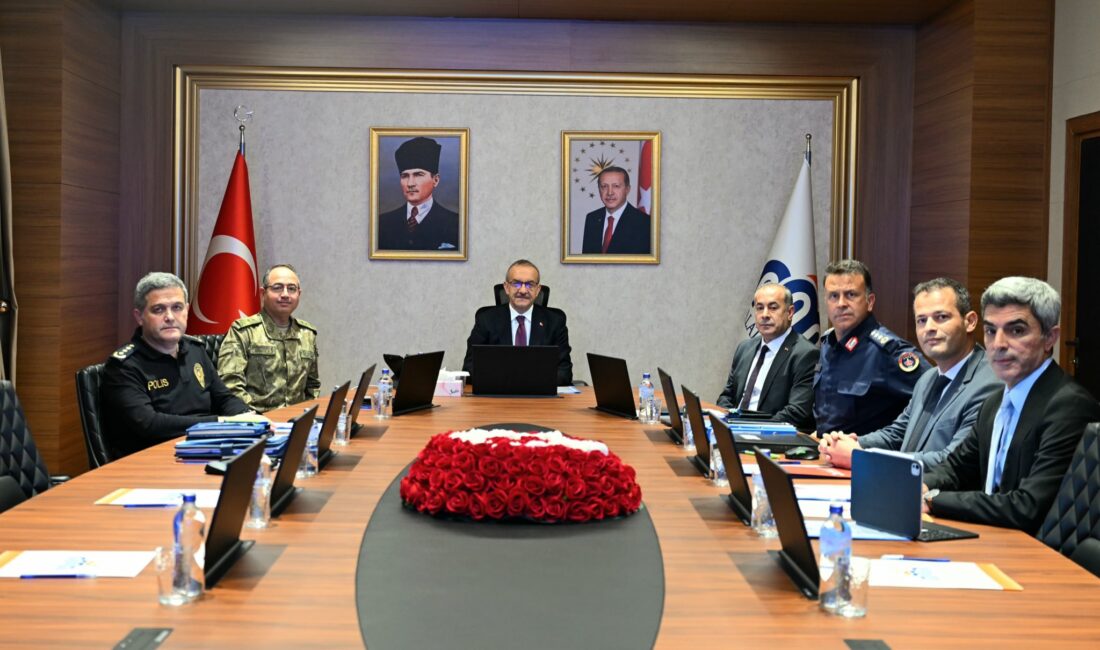Malatya Valisi Seddar Yavuz başkanlığında gerçekleştirilen güvenlik toplantısında, 19-25 Ekim
