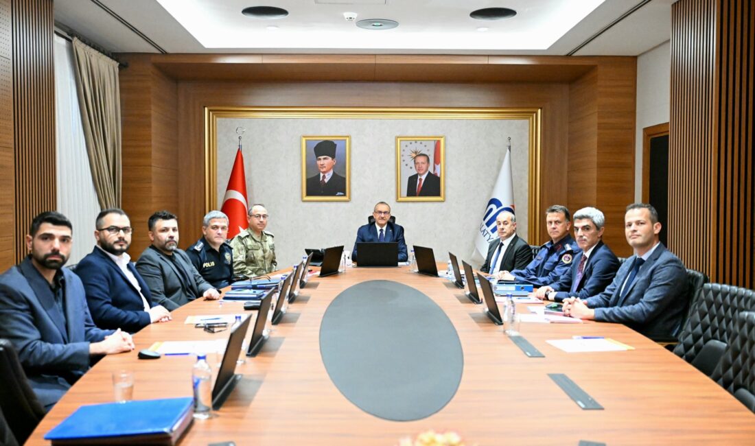 Malatya Valisi Seddar Yavuz başkanlığında gerçekleştirilen Haftalık İl Güvenlik, Asayiş