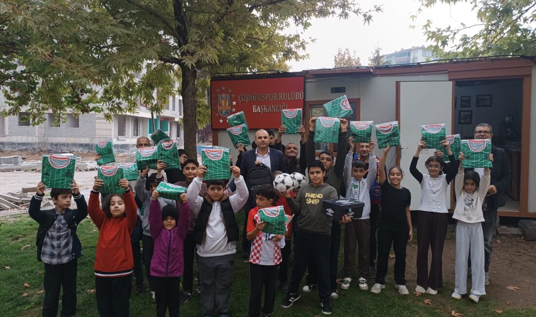 Malatya’da Çöşnük Spor Kulübü ile AK Parti Çöşnük Mahalle Başkanlığı