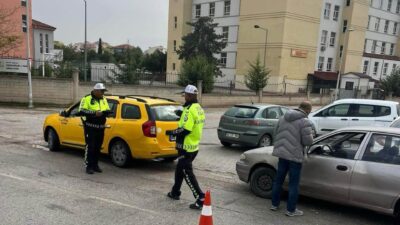 Malatya’da öğrencilerin güvenliğini sağlamak amacıyla okul ve yurt çevrelerinde gerçekleştirilen