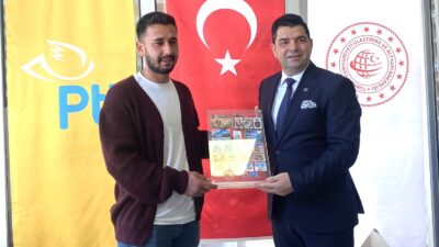 Malatya’da PTT’nin 186. Yılına Özel Kutlama: 186 Müşteriye Anlamlı Hediye PTT’nin 186. kuruluş yıl dönümü, Malatya PTT Bölge Müdürlüğünde düzenlenen