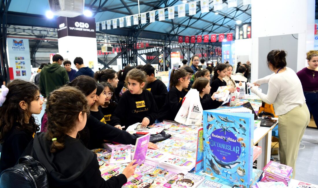 Malatyalı Yazarlar Kitap Fuarında Okurlarıyla Buluştu Malatya Büyükşehir Belediyesi tarafından bu yıl 12’ncisi düzenlenen Malatya Kitap