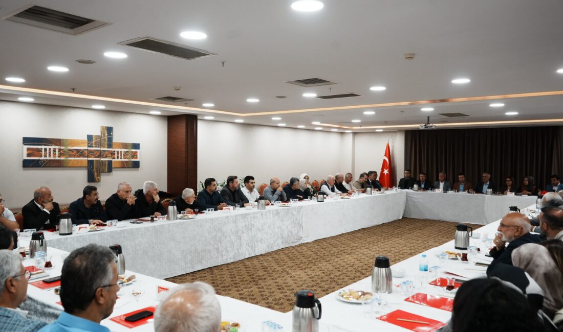 Malatya’nın Sorunlarına Ortak Akılla Çözüm Arayacaklar Malatya’da akademisyen, iş insanı, mühendis ve eğitimcilerden oluşan 7 kişilik
