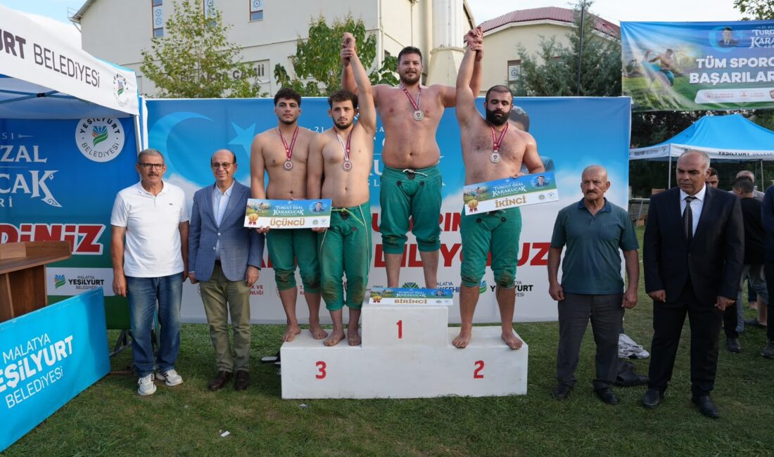 Malatya’da 345 sporcunun katıldığı 21. Uluslararası Turgut Özal Karakucak Güreşleri’nde