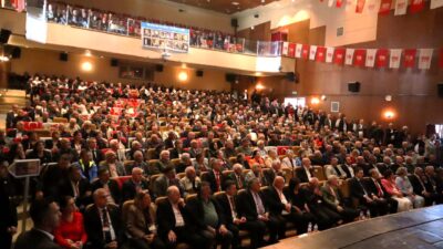 YENİ Partili Zeynel Emre: “İktidara Hiç Olmadığımız Kadar Yakınız” YENİ Parti Malatya 1. Olağan İl Kongresi’nde konuşan Genel Başkan Yardımcısı