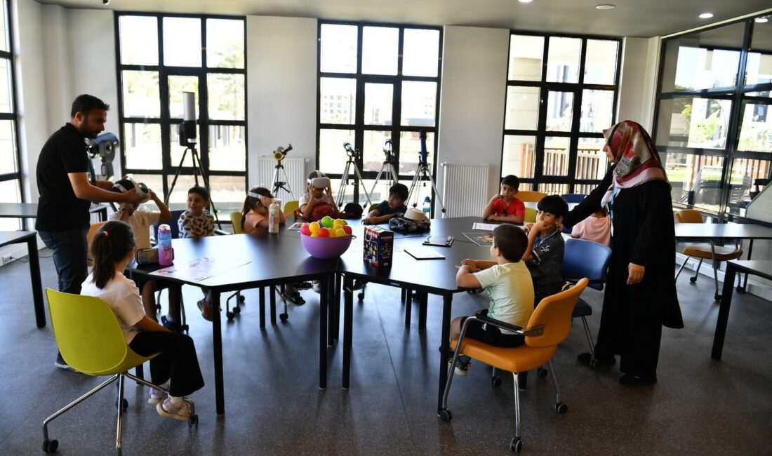 Yeşilyurt Bilim Merkezi’nde 1.500 Öğrenci Bilim Ve Teknolojiyle Buluştu Malatya’nın Yeşilyurt ilçesinde temmuz ayında hizmete açılan Yeşilyurt Bilim Merkezi’nde