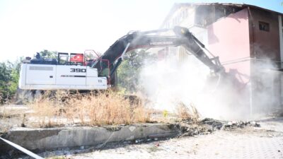 Malatya’nın Yeşilyurt ilçesinde, can ve çevre güvenliği açısından tehlike oluşturduğu